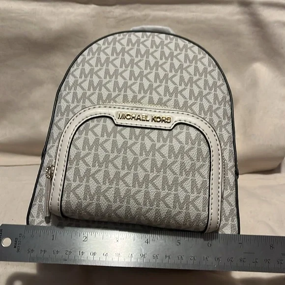 SOLD‼️Michael Kors Cream Mini Backpack...$398 Retail - Picture 6 of 6
